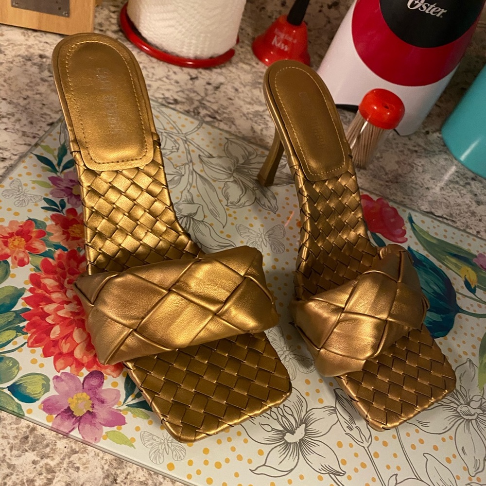Gorgeous Square Toe Heels